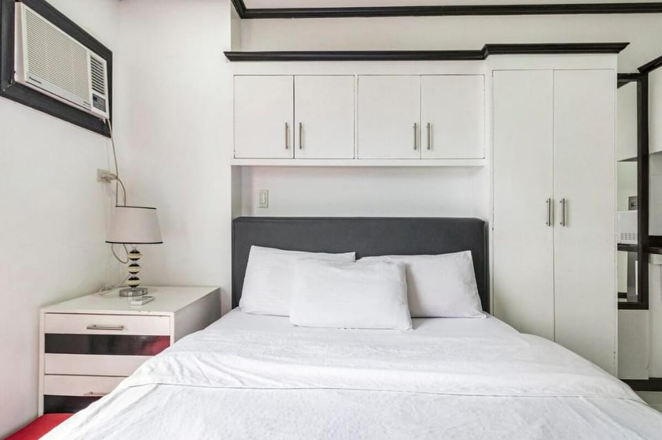 Panorama Studio 24Fb | Netflix 4k - Avida IT Park Apartment in Lapu-Lapu City
