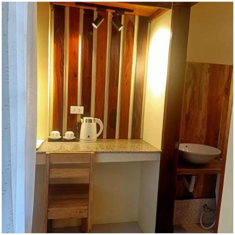 Callie's Guest House  Apartment in General Luna