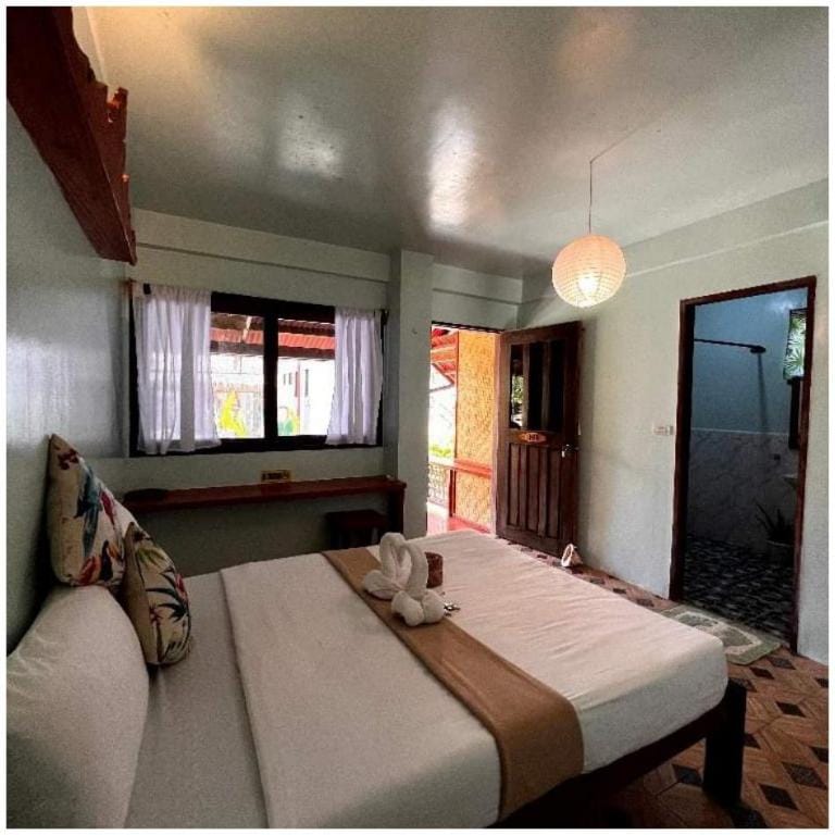 Callie's Guest House  Apartment in General Luna
