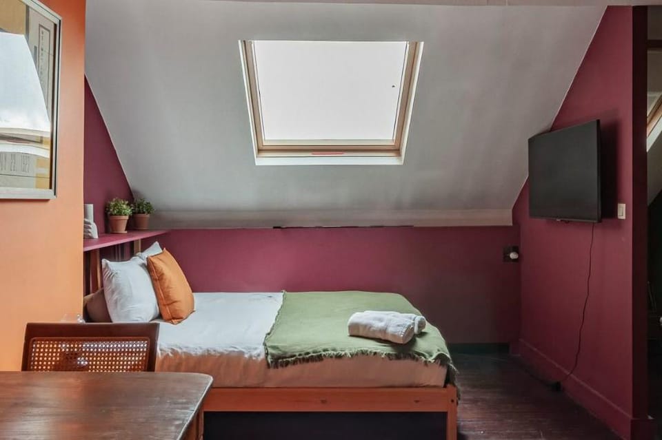 A9)Four Stylish APT for Groups 16+ppl @CITYcenter Vacation rental in Saint-Gilles