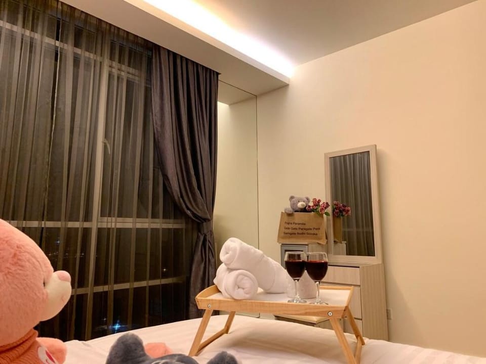Mont Kiara Publika 2Br Hot Tub MITEC@5 mins Vacation rental in Federal Territory of Kuala Lumpur