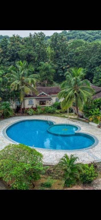 Case Da Floresta 3-Lux Jacuzzi #Pool #WiFi #BBQ Villa in Goa, India