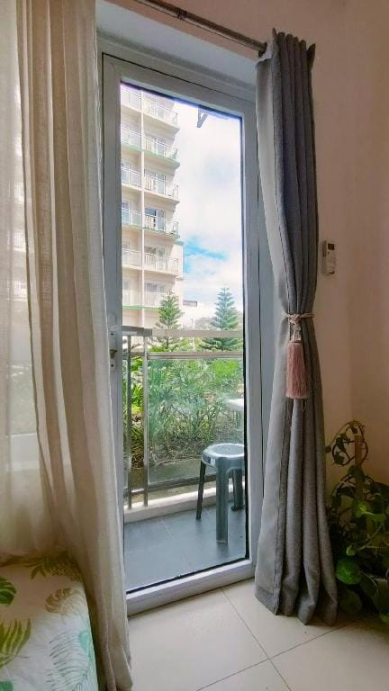 Cozy Japandi-Studio at SMDC Cool Suites Tagaytay  Apartment in Tagaytay