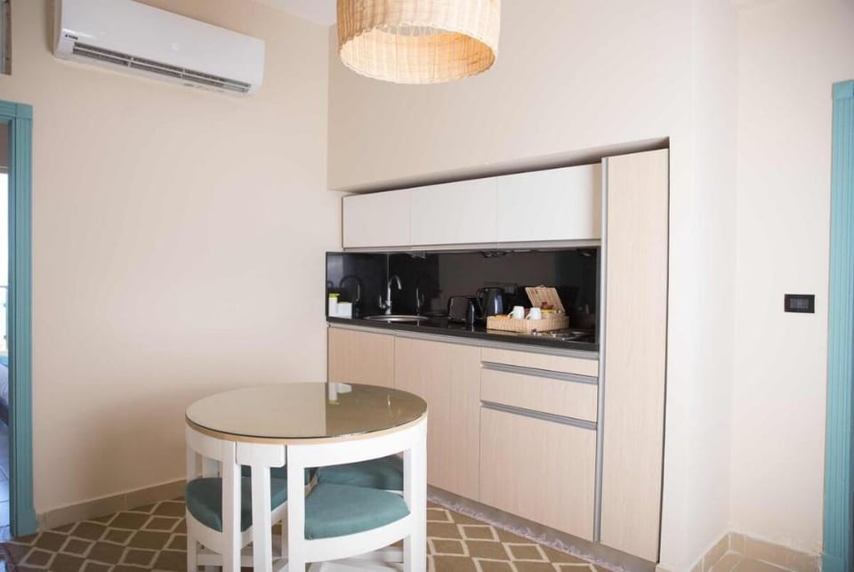 FAMILY SUITE WITH SEA VIEW 220 Apartment in Hurghada