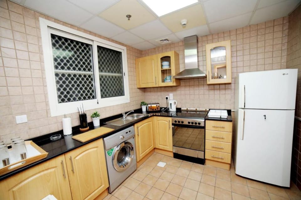 Skyline View 1 BR | Marina Residence| Dubai Marina Apartment in Dubai