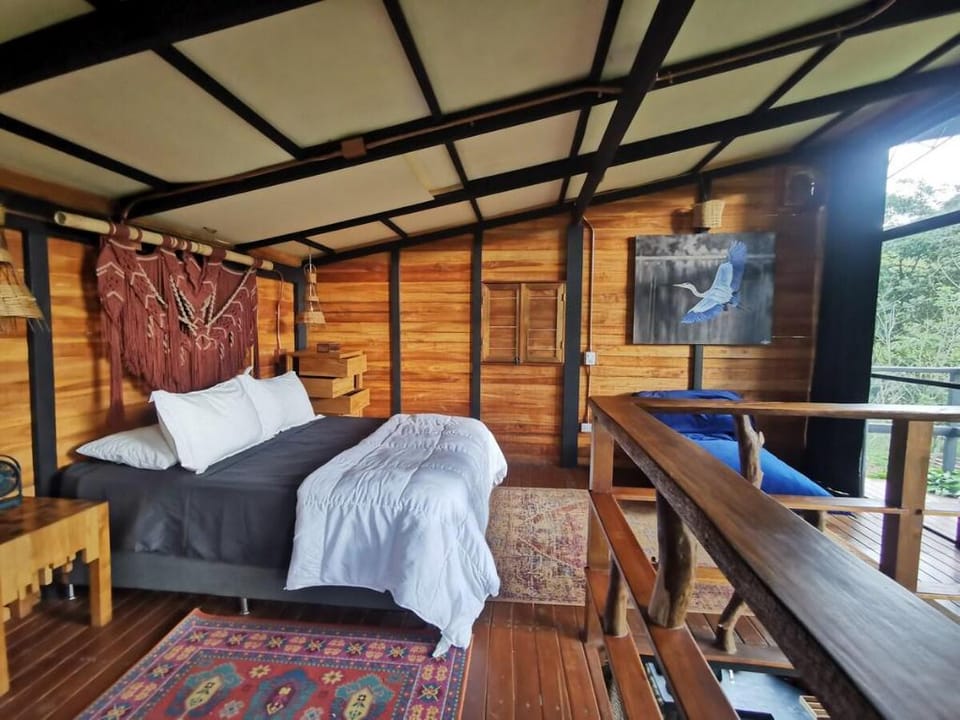 Stargazers forest fortress Vacation rental in Antioquia