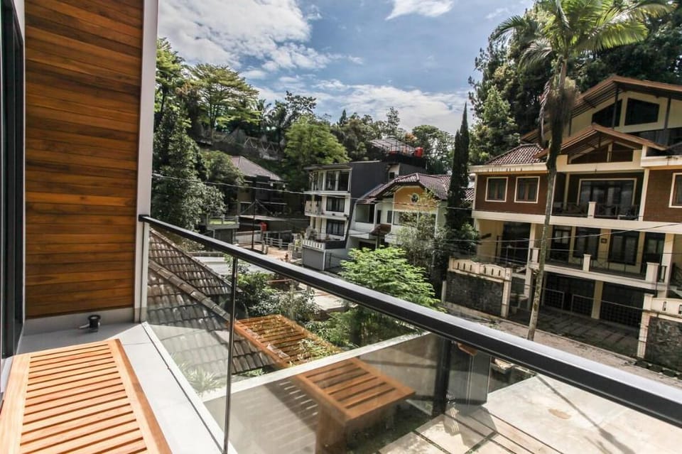 The Banyu House | Peaceful & Cozy | Sarijadi | 3 | Vacation rental in Parongpong