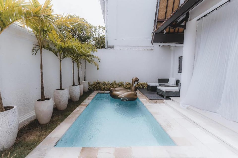 Manis Kecil | 2+1 BR Designer Pool Villa, Seminyak Villa in North Kuta