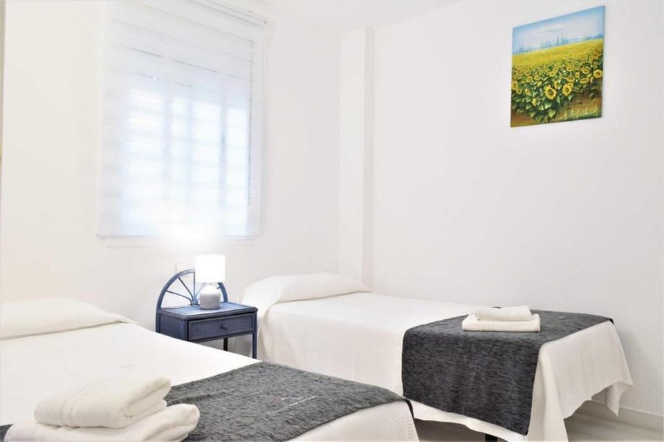 Three Bedroom - Direct Pool Access - C21 Apartment in Marbella