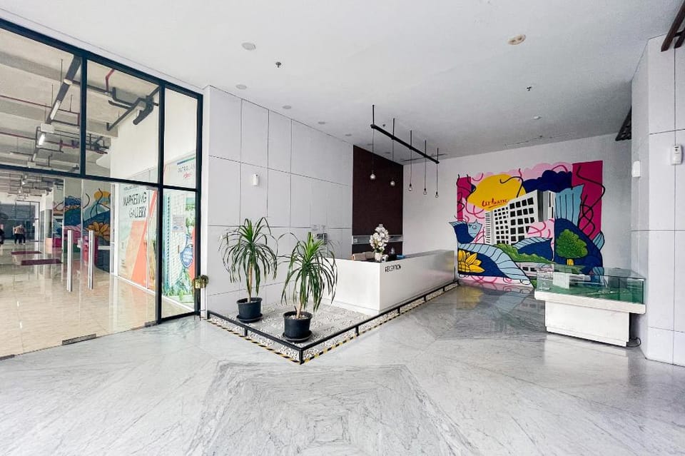 RedLiving Apartemen Patra Land Urbano - Happy Rooms Tower Mid-West with Netflix Hotel in West Java