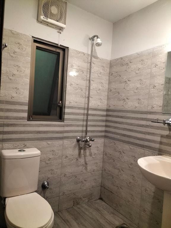 Cozy 1BHK Apartment, Wifi + Smart TV + King bed Vacation rental in Islamabad
