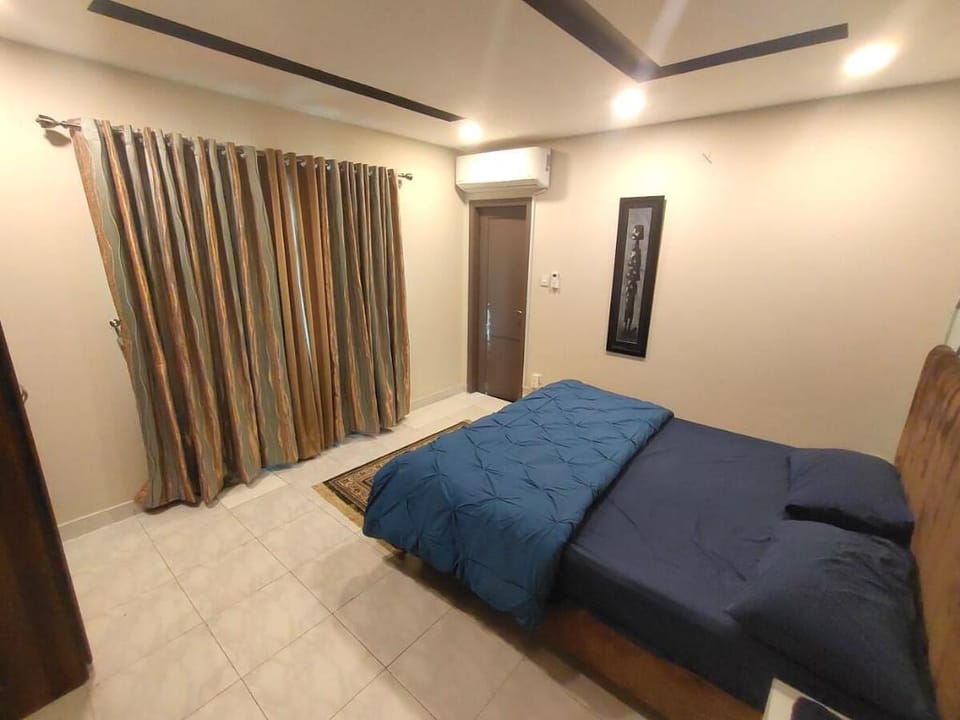Luxurious & Cozy 1BHK Apartment, Wi-Fi+Smart TV Apartment in Islamabad