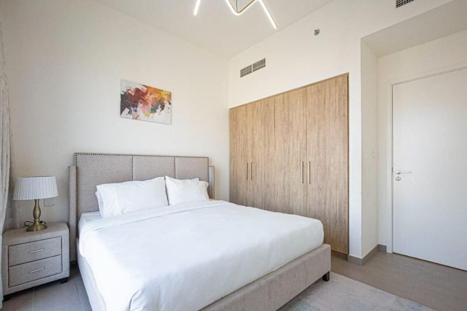 Luxurious & Spacious 1 Bedroom in Dubai Hills Vacation rental in Dubai
