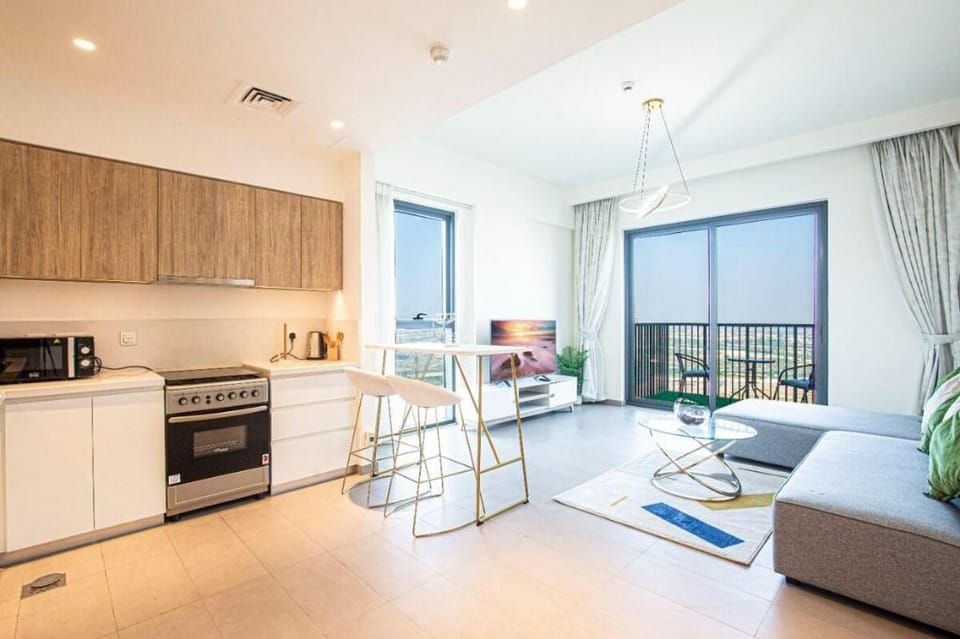 Luxurious & Spacious 1 Bedroom in Dubai Hills Vacation rental in Dubai