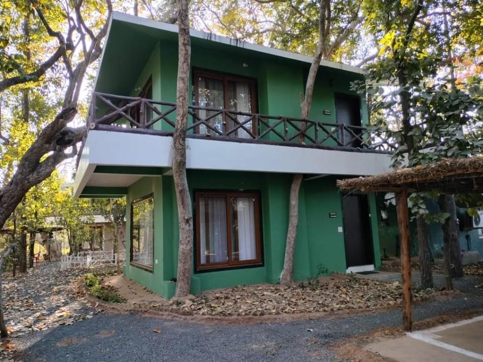 Nirmal Chhaya Nature Resort, Katni Hotel in India