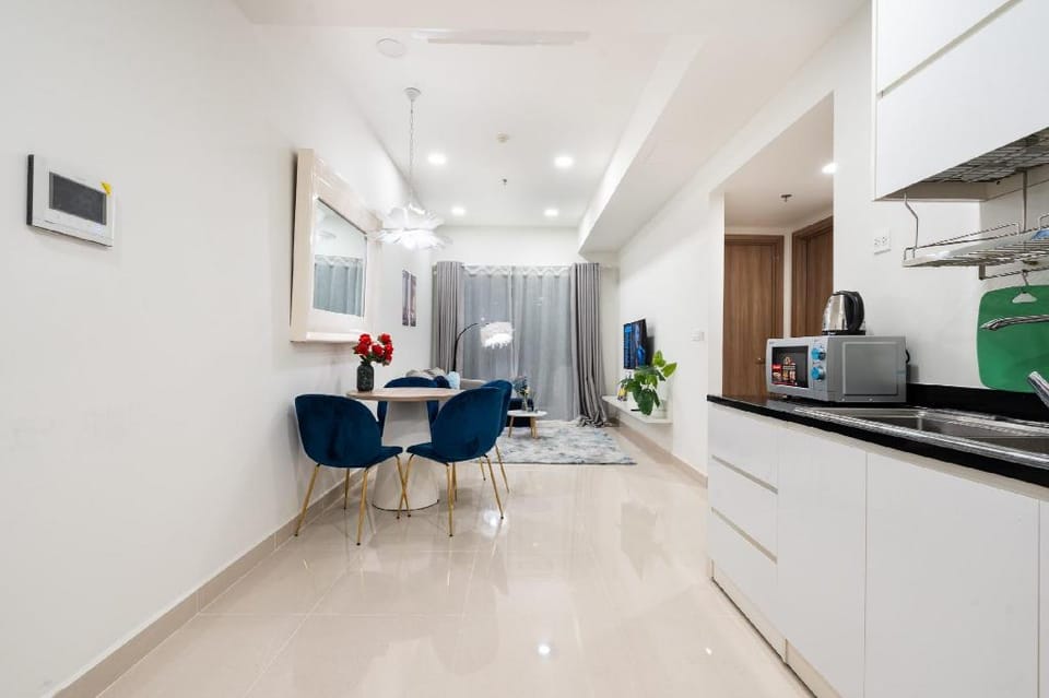 SOHO RESIDENCE 5mins Bui Vien free pick up Apartment in Ho Chi Minh City