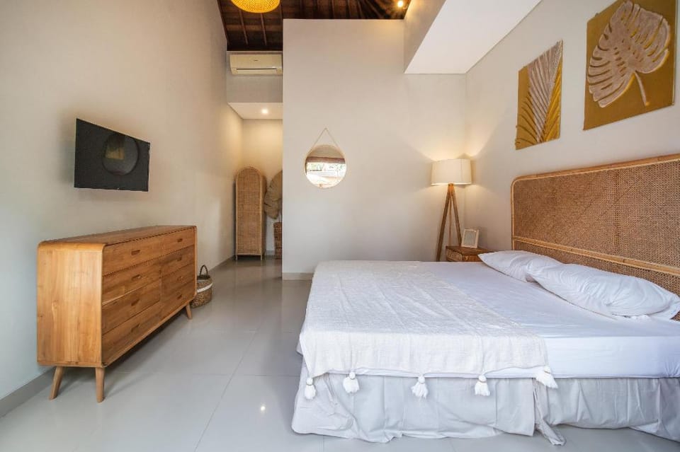 Seminyak Center ★ Balinese & Modern 3 bdr villa Villa in Kuta