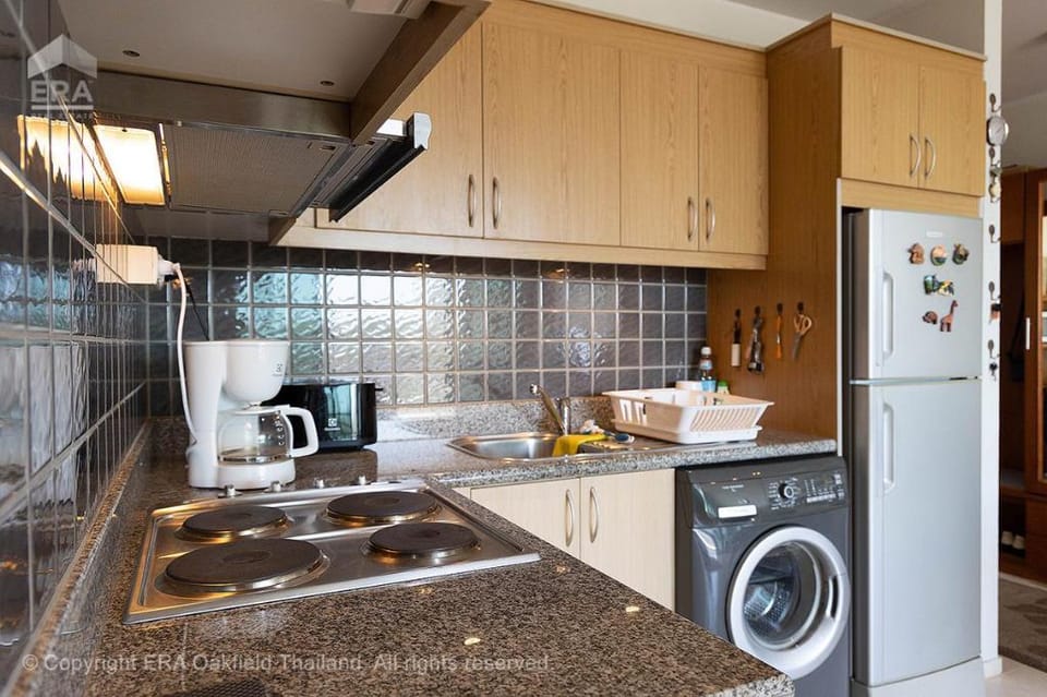 Seaview Condo A52 Apartment in Chon Buri Changwat