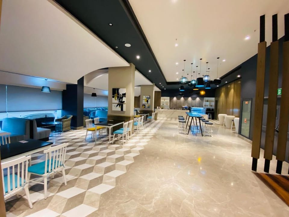 Migrolino Studios Hotel in Lucknow