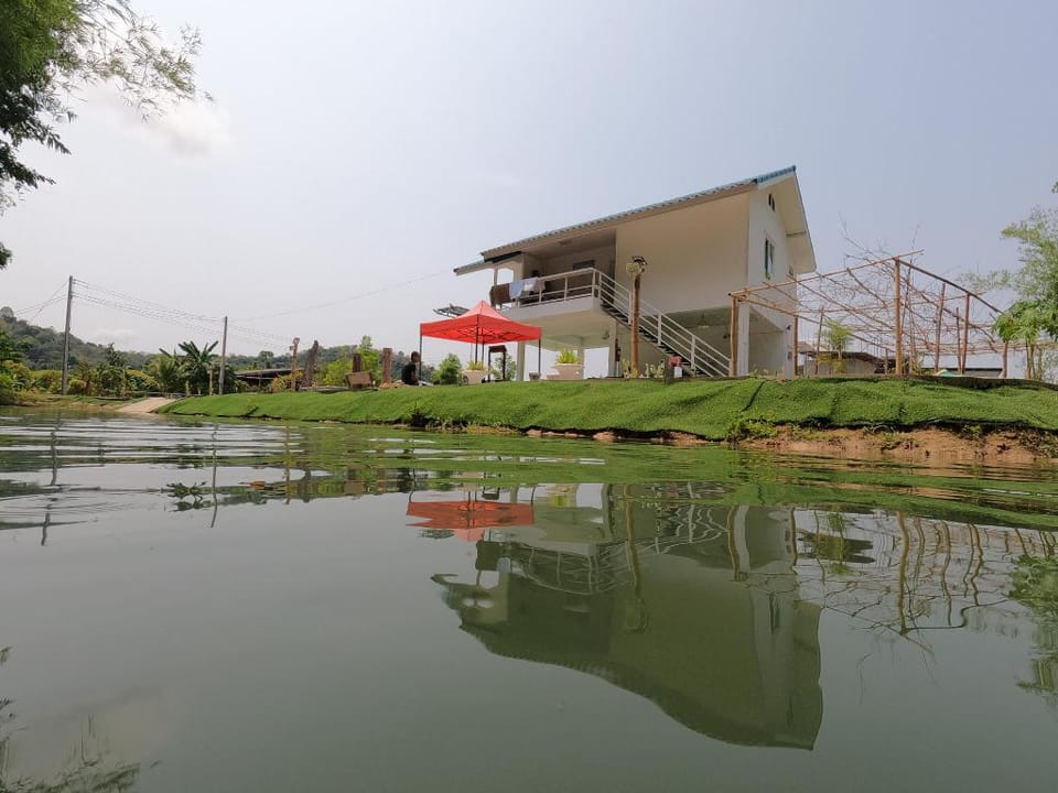 Ck Houseวิลลา4ห้องนอนติดน้ำติดเขา Villa in Laos