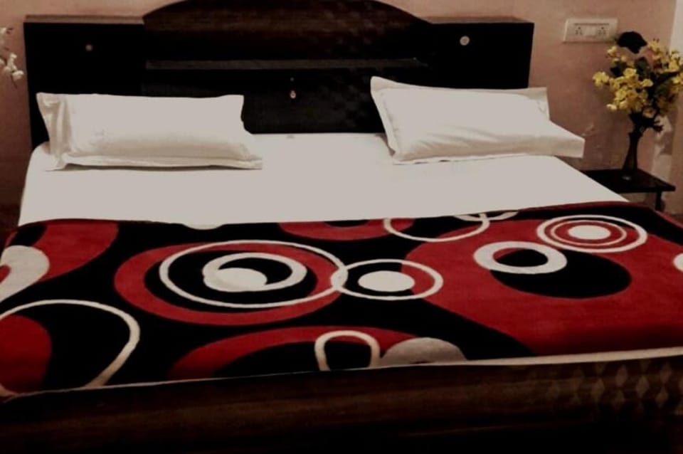 FamilyVenues - Engaging & Fun Serviced Apartments. Apartment in Varanasi