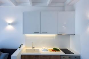 Luxury Suite with Sunrise and Sea View Apartment in Mesaria