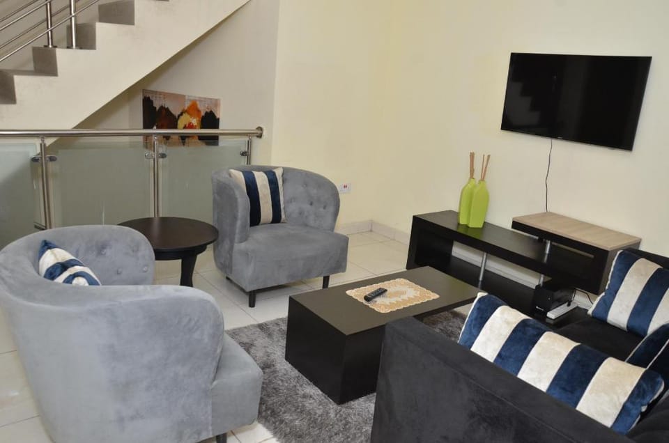Cozy 4 Bedroom Apartment for Family Holidays Apartment in Lagos