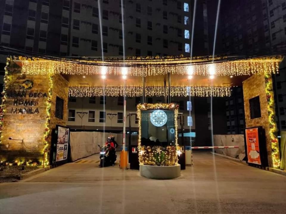 Two Bedroom Condotel For Family and Barkada Apartment in Manila City