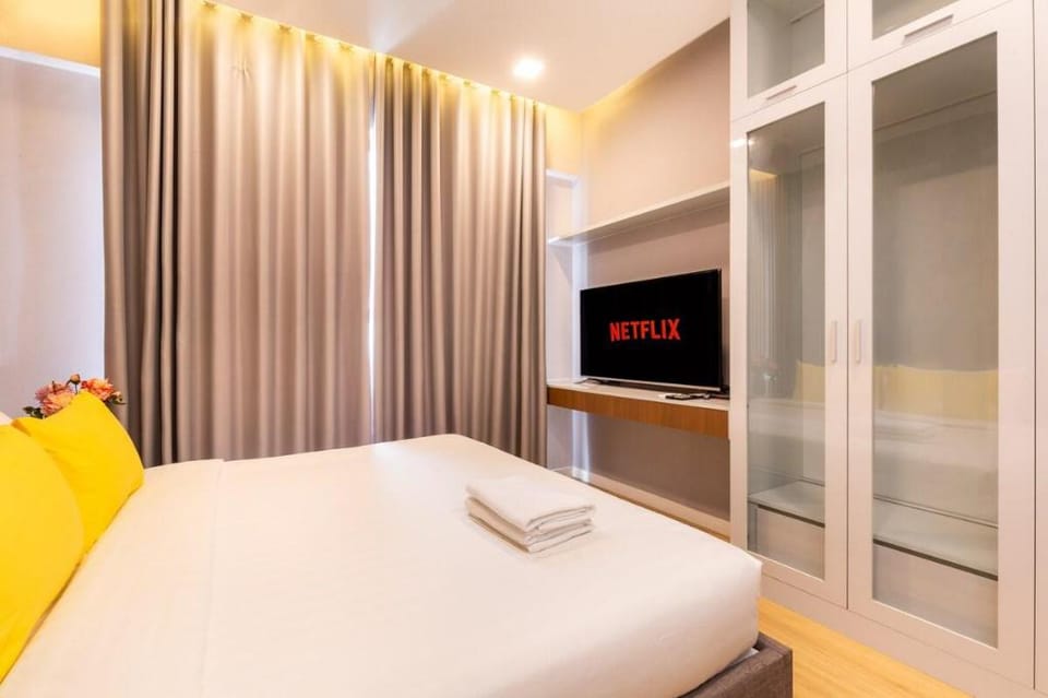 SUPER LUX & LARGE 3Brs Apt Apartment in Ho Chi Minh City