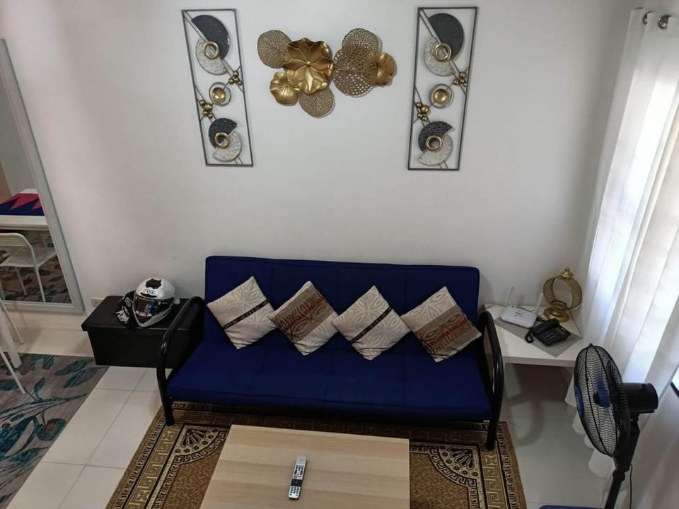 Julzhome. Ph Properties (2BR apartment)  Apartment in Santa Rosa