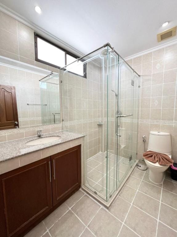 Three Bedroom Pool Villa 2 km walking street  Villa in Pattaya City