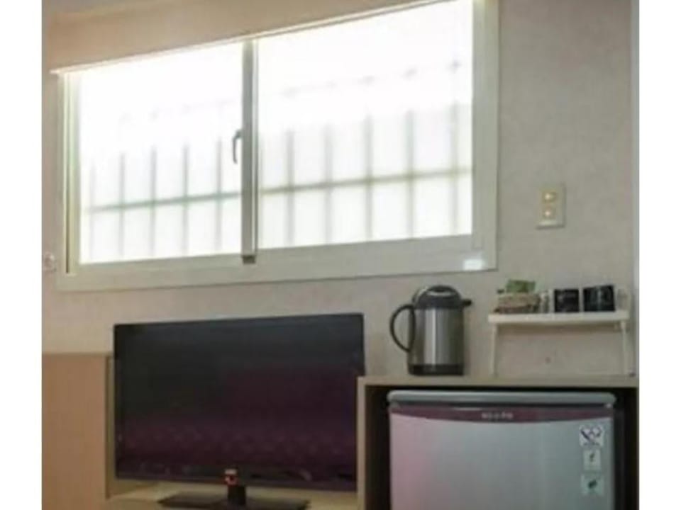 Ximending(Emei H)-Free Drop-off Service,lift Apartment in Taipei City