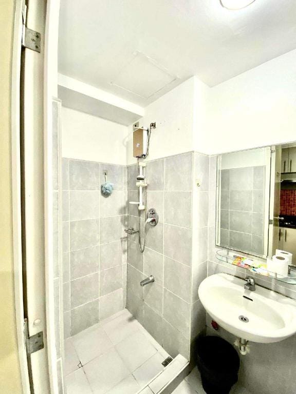 Sea Residences Condotel Apartment in Pasay