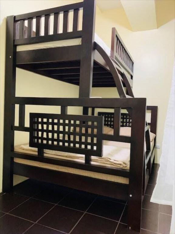 Pioneer Woodlands 2-Bedroom Fully Furnished Unit Apartment in Mandaluyong
