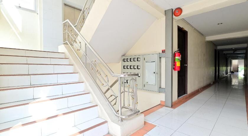 Big Bird Palace Apartment in Bangkok