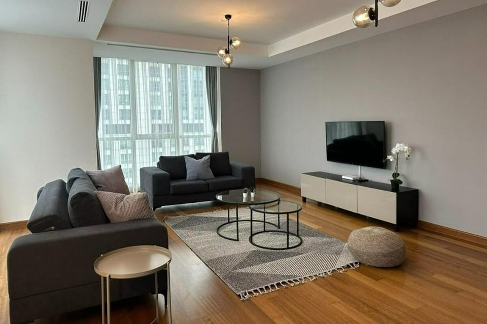 Bright Modern 3BR Apartment in Residence Maslak Apartment in Istanbul