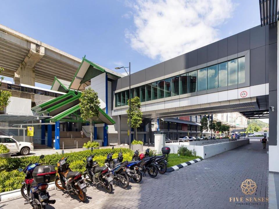 Apartment 1 Bedroom in Kuala Lumpur #DLX Apartment in Federal Territory of Kuala Lumpur