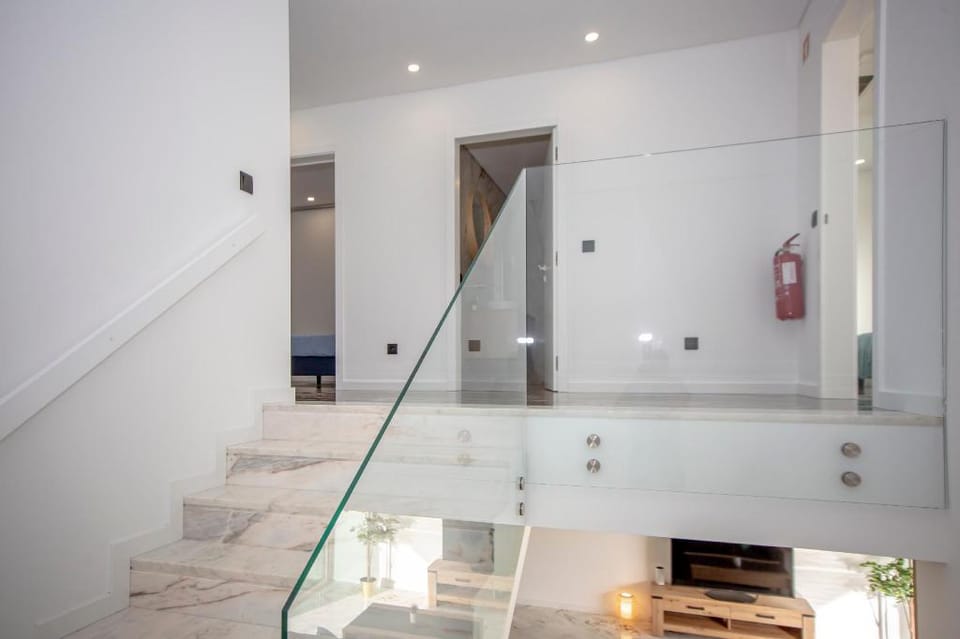 Villa MariVital with Heated Pool, Old Town Villa in Albufeira