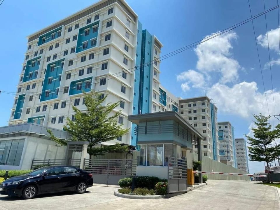 Executive 2 Bedroom Homey Condo in Iloilo Apartment in Iloilo City