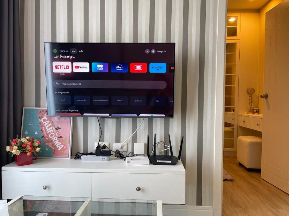 Love on top @The Blu X (Top Floor)Seaview Apartment in Chon Buri Changwat