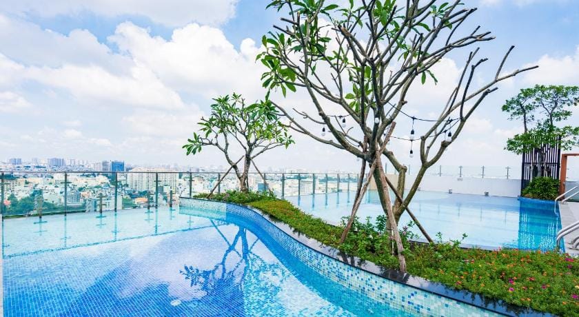 SWEET APARTMENT-Free GYM /SKY POOL /BBQ /GARDEN Apartment in Ho Chi Minh City