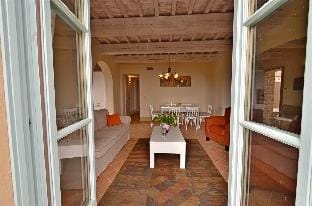 Apartment Pino - 2 bedroom apartment in Tuscany Vacation rental in Tuscany