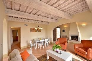 Apartment Pino - 2 bedroom apartment in Tuscany Vacation rental in Tuscany