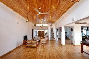 Private villa with big pool, a chef free of charge Villa in Diani Beach