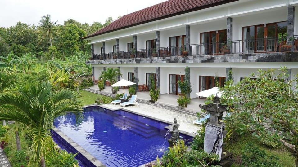 Artaloka Hotel & Restaurant Hotel in Nusapenida
