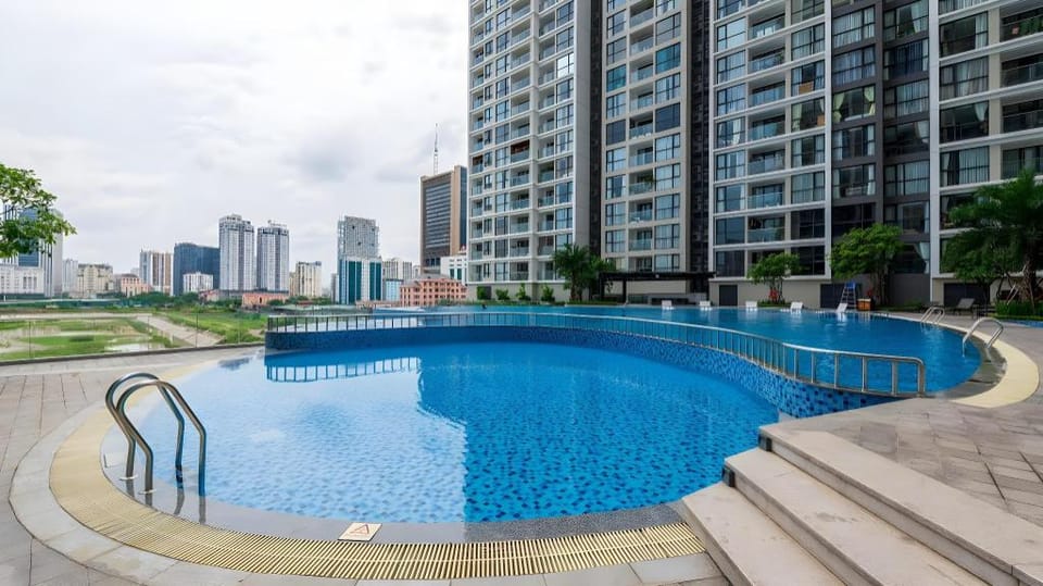 Vinhomes Skylake My Dinh Ha Noi near Landmark 72 Apartment in Laos