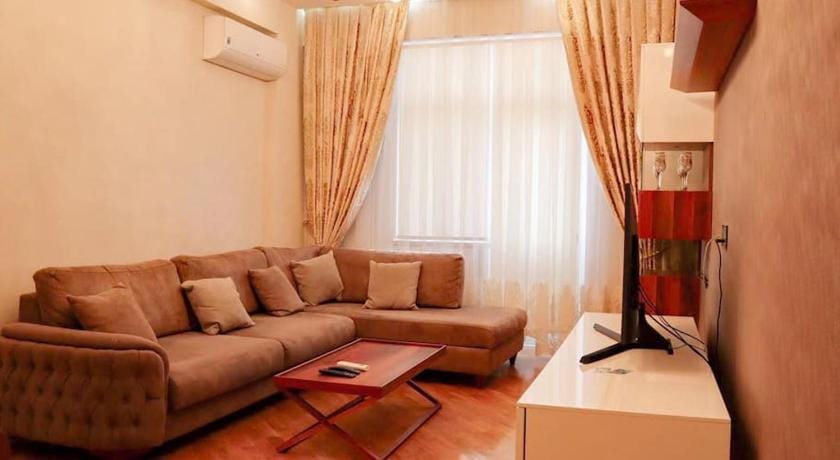 Explore Baku from YSB Apartment Apartment in Baku