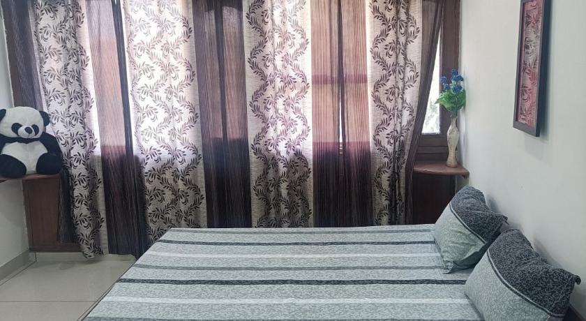 Chandigarh Home Apartment in Chandigarh