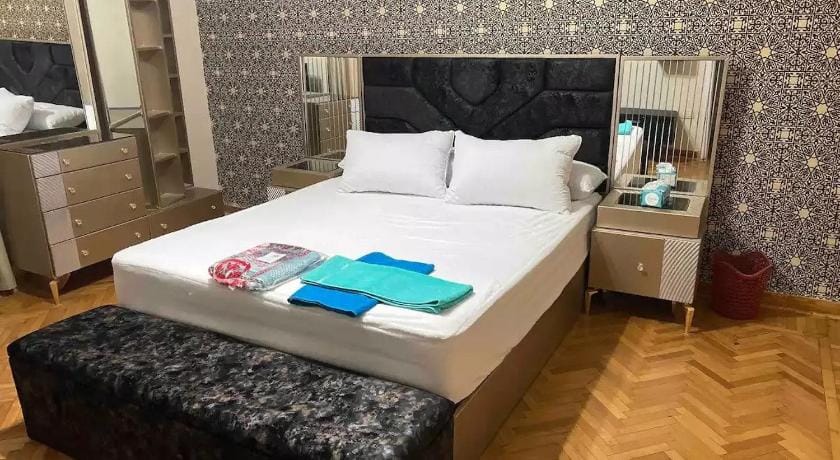 Luxurious apartment overlooking the Nile, Dokki Apartment in Cairo