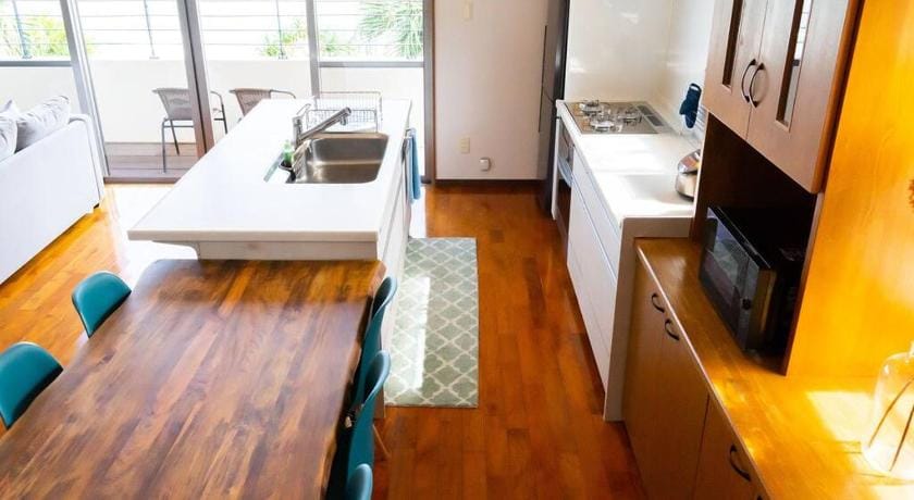 BLUE POINT CAFE & CONDO Apartment in Okinawa Prefecture